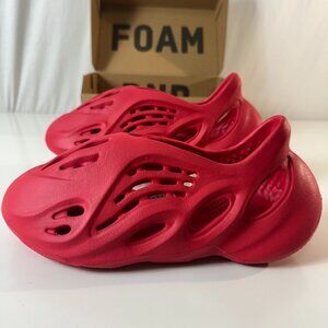 Adidas Yeezy Foam RNR Vermillion Mens Size 7 NEW in Box